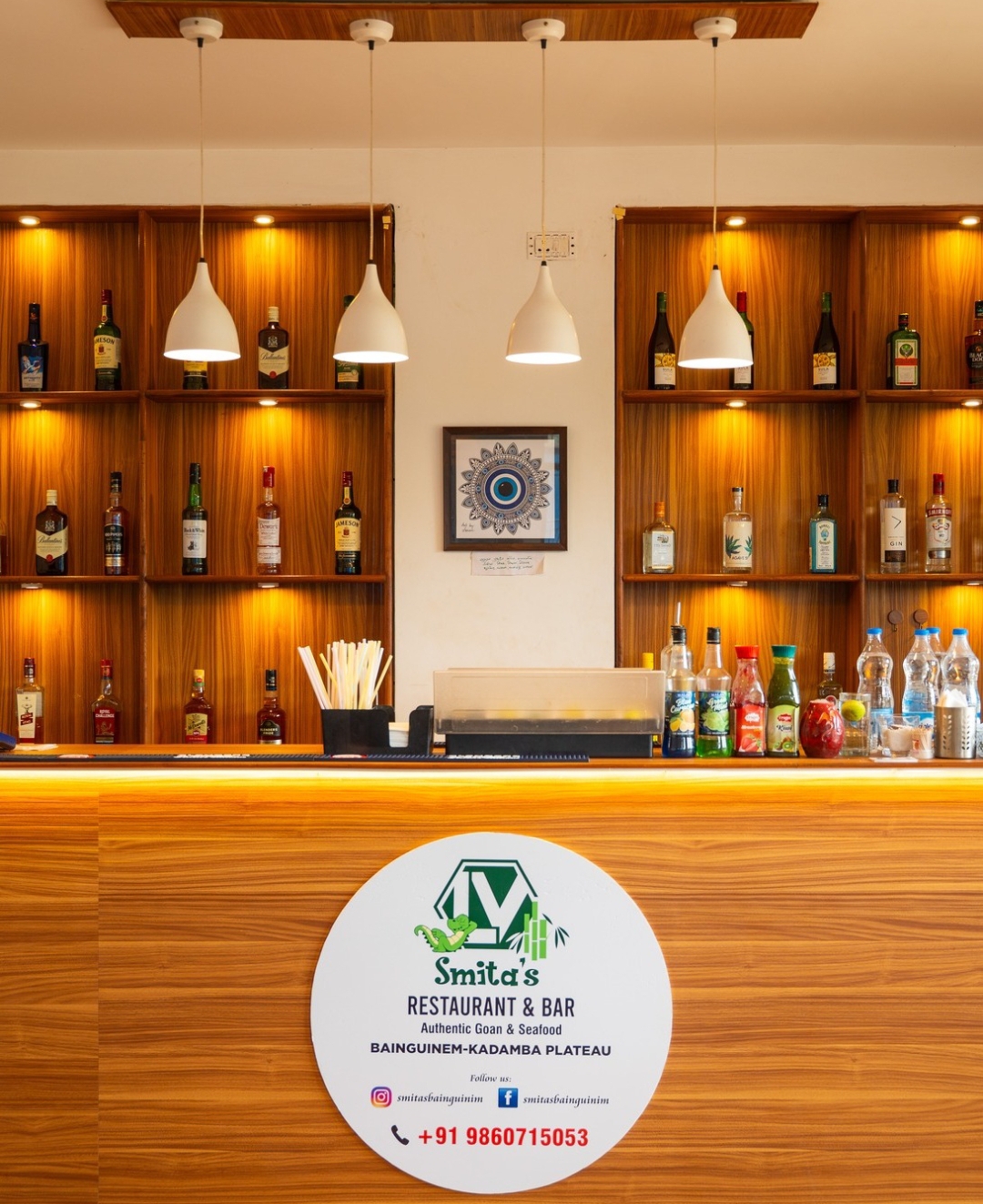 The bar at Smita's Bainguinim